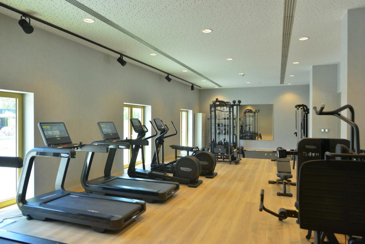 Mk Hotel Tirana Rinas المظهر الخارجي الصورة The gym at the hotel
