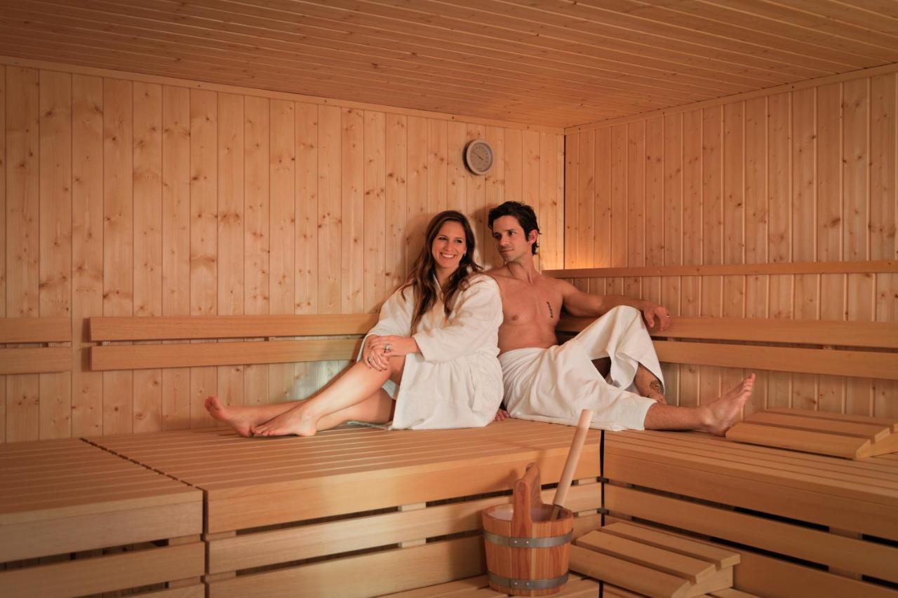 Mk Hotel Tirana Rinas المظهر الخارجي الصورة Sauna