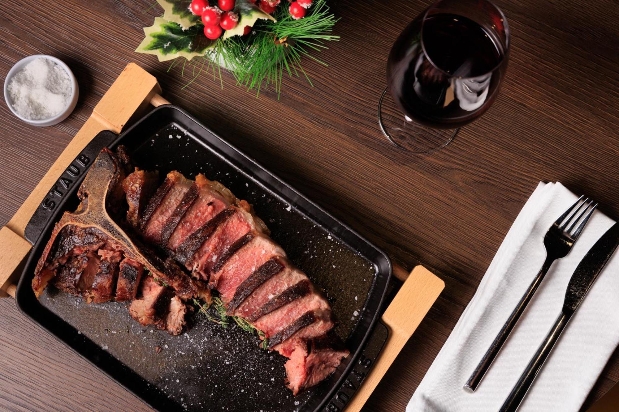 Mk Hotel Tirana Rinas المظهر الخارجي الصورة A steak
